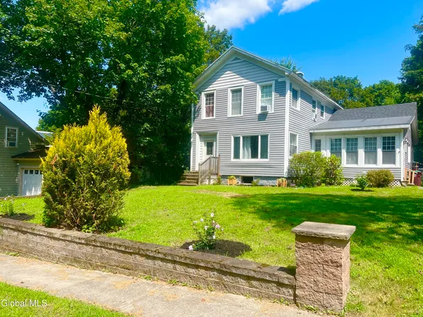 6 State Street, Valley Falls, NY 12185