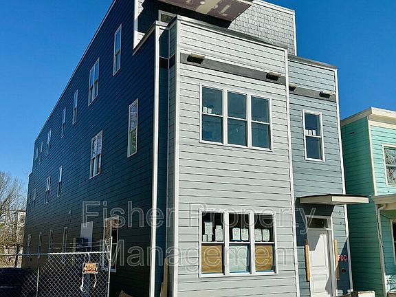 2nd image of 2920 P St Unit 1