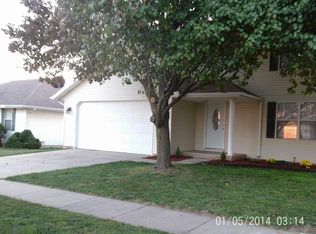 5553 S Walnut Hill Ave, Springfield, MO 65810