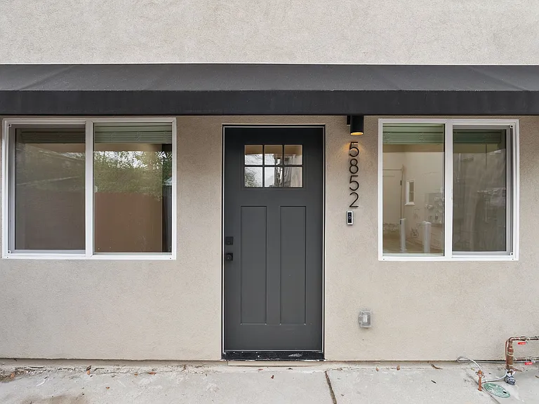 5852 Colfax Ave #5852 — Photo 1