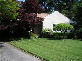 37 Ridgeway, White Plains, NY 10605