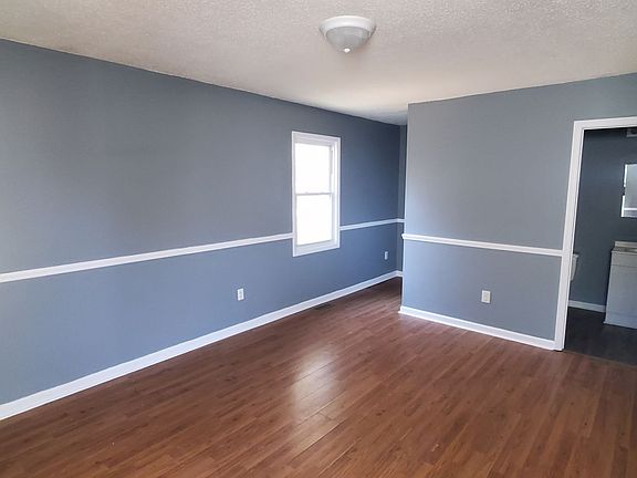 3rd image of 1809 Gatewood Ave