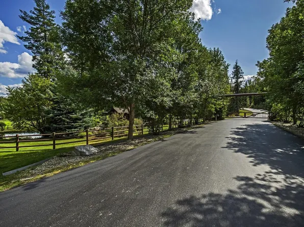 108 Summit Pl, Naples, ID 83847