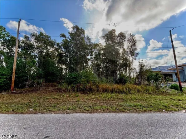433 Paulcrest Ave, Lehigh Acres, FL 33974