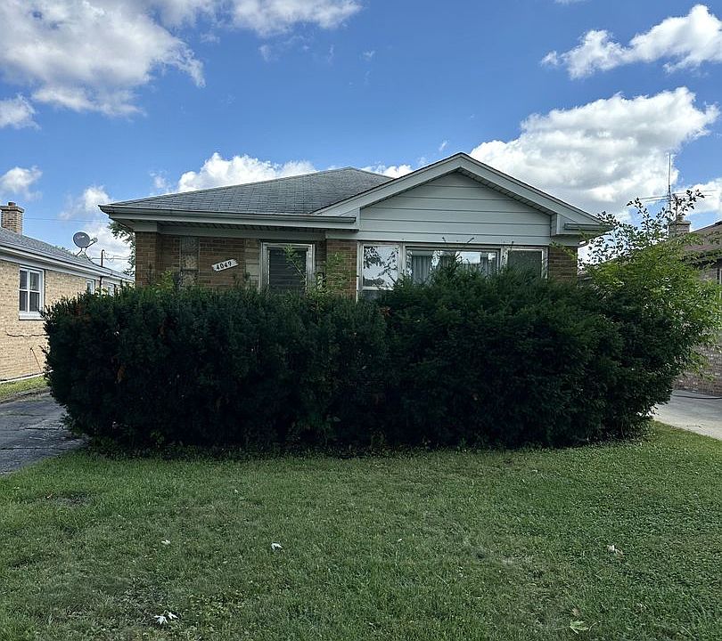 1st image of 4049 N Oleander Ave
