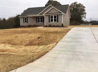 162 Iveys Meadow Ct, Linwood, NC 27299