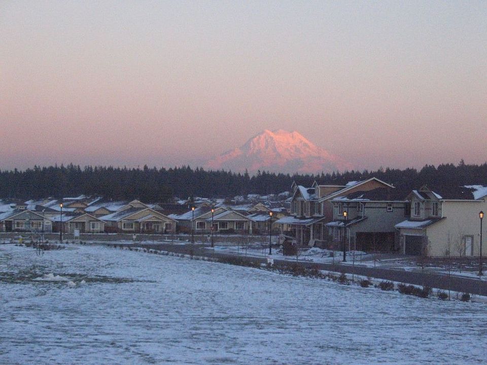 Master bedroom View 1