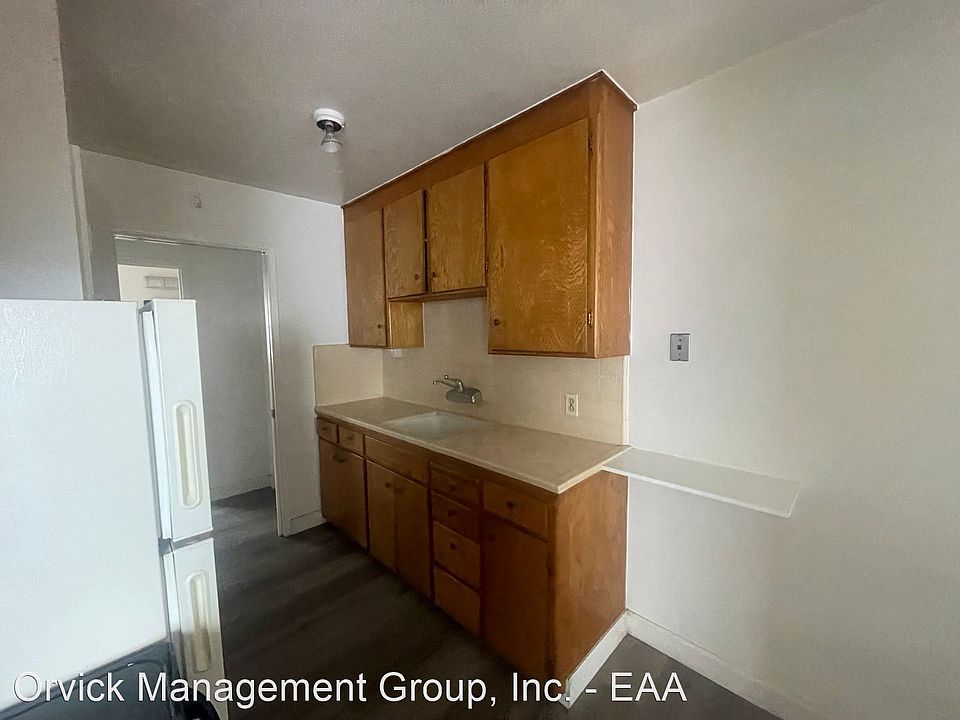 1st image of 230 Josefa St #6