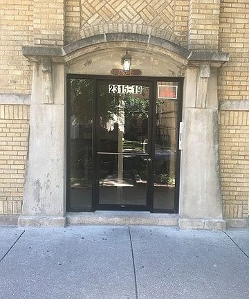 2nd image of 2319 W Rosemont Ave #G