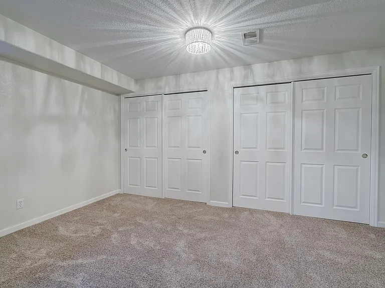 6571 Shannon Trl — Photo 4