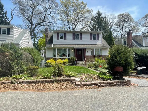 4 Hanson Place, Huntington, NY 11743