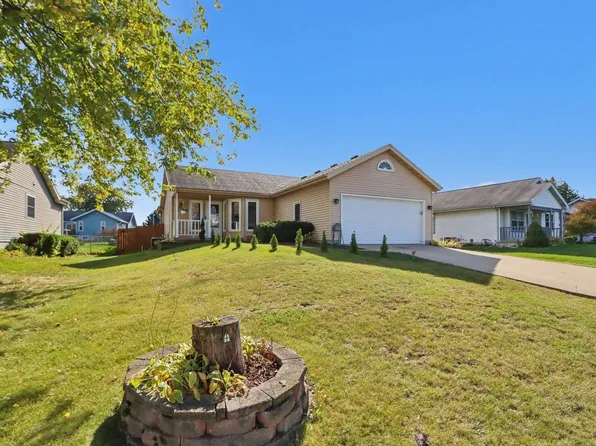 931 Clover Lane, Deforest, WI 53532