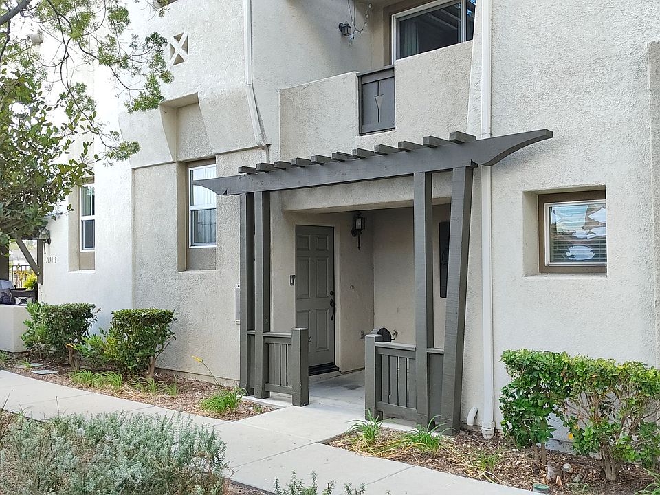 1st image of 1898 Fargo Ln Unit 2