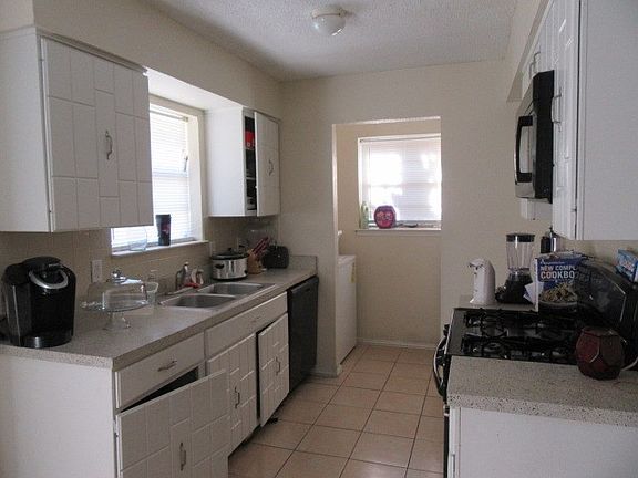 4th image of 4200 Linda Ln