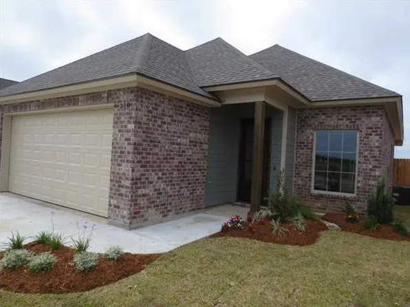 210 Highland View Dr, Youngsville, LA 70592