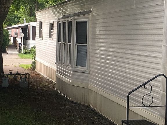 3rd image of 5226 Candlewood Ln