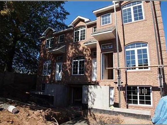 2nd image of 510 Weser Ave