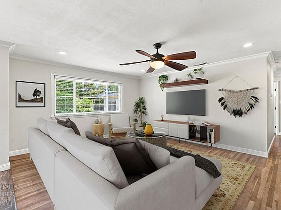 5th image of 10833 Walnutwood Way