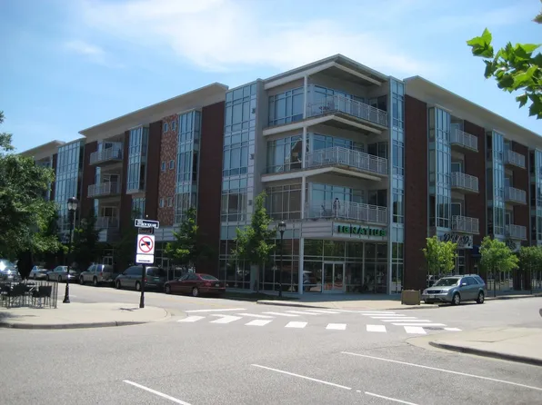 2307 William Styron Sq S, Newport News, VA 23606