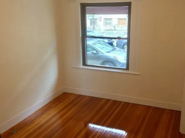 33-44 Orkney Rd, Brighton, MA 02135