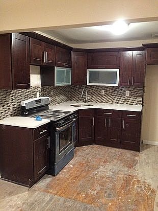 5th image of 523 Milford St