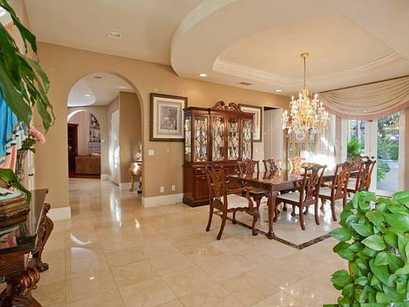 3rd image of 420 Milagrosa Cir