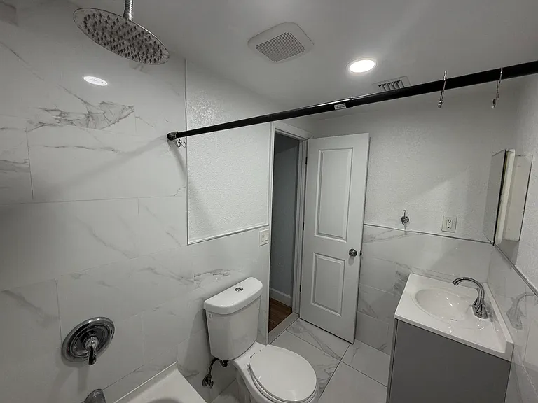 442 Winters St — Photo 17