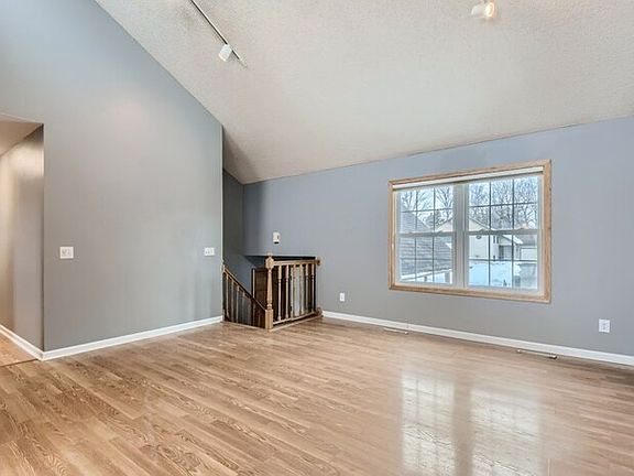 4th image of 12556 Everton Ave