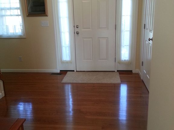 4th image of 1405 Garwood Dr