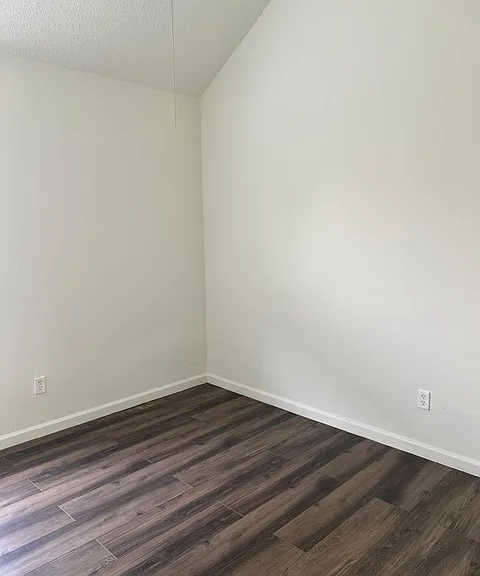 7409 Marsland Ln — Photo 8