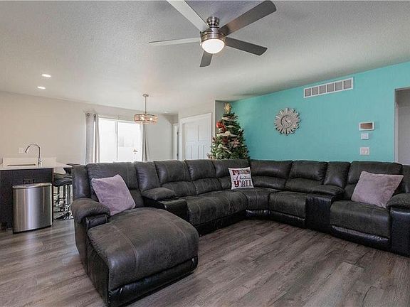 5th image of 17120 Larkspur Ln