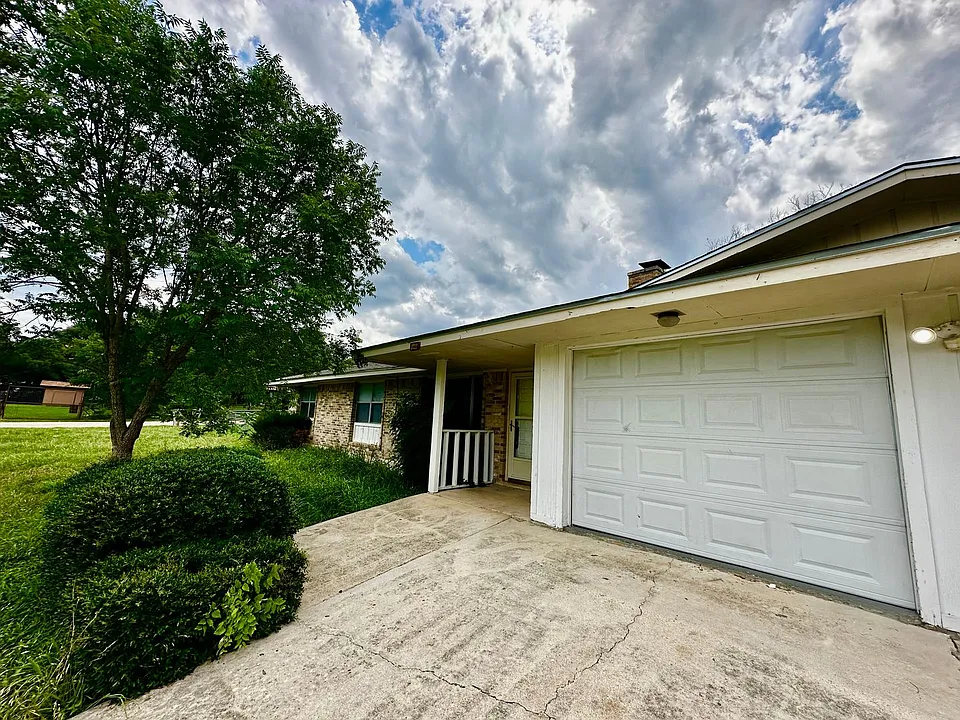 1448 Harper Rd