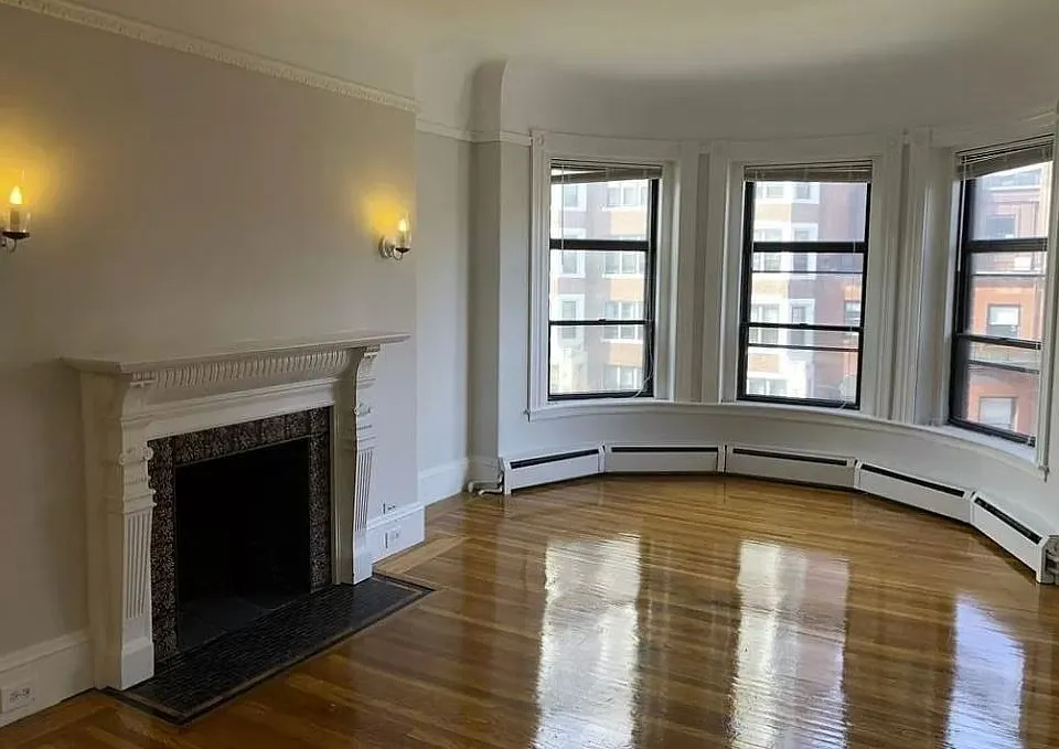 499 Beacon St #6