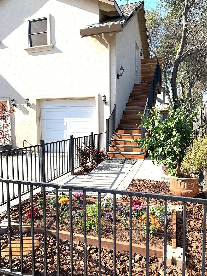 5065 San Francisco St photo 1