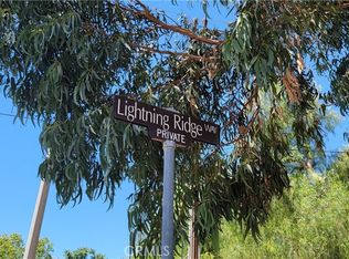 3900 Lightning Rdg #1, Simi Valley, CA 93063
