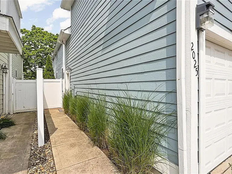 2025 Ruckle St #B — Photo 9