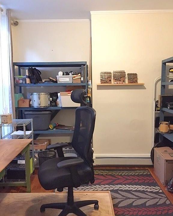 1st image of 27 Newton St #1