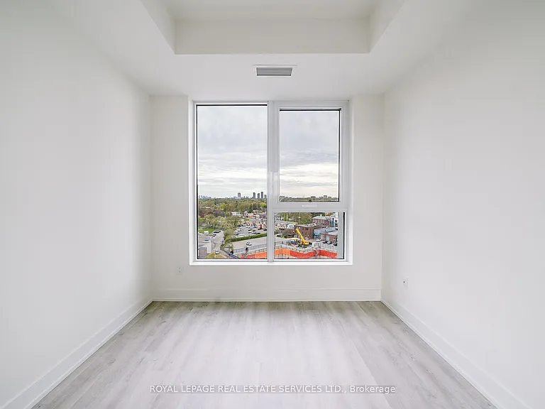 60 Central Park Dr #1207 — Photo 17