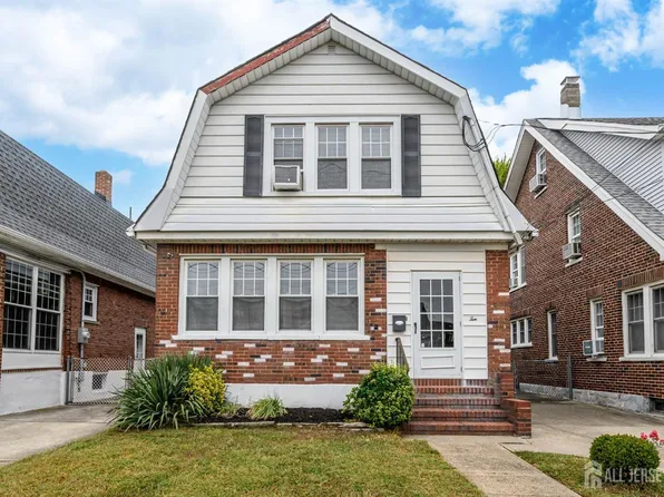 10 E Grove Ave, Woodbridge, NJ 07095