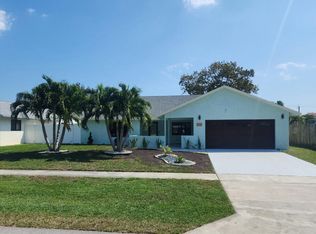 55 Vista Del Rio, Boynton Beach, FL 33426