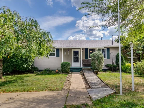 1292 Hocking Rd, Little Hocking, OH 45742