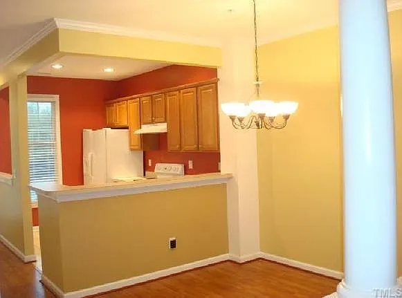 1012 Highgrove Dr — Photo 4