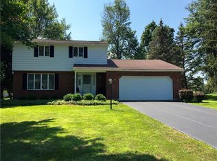 8995 Sesh Rd, Clarence Center, NY 14032