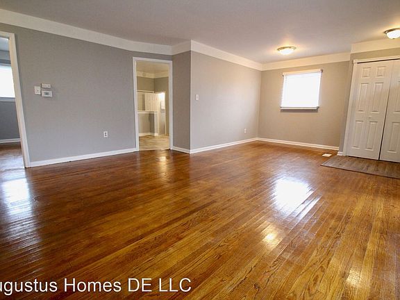 5th image of 8584 Blackburn Dr