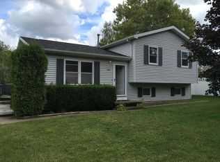 325 Woodcock Dr, Girard, PA 16417