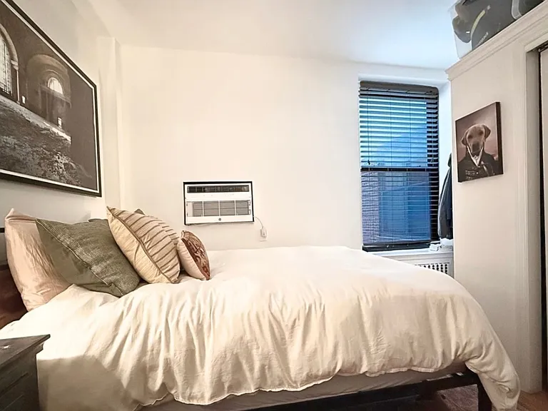 112 W 72nd St #10D — Photo 4