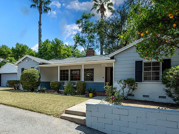 3rd image of 1005 E Mariposa St