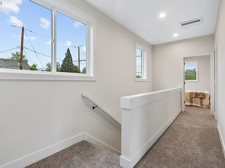 2425 SE Chestnut St #2425 — Photo 12