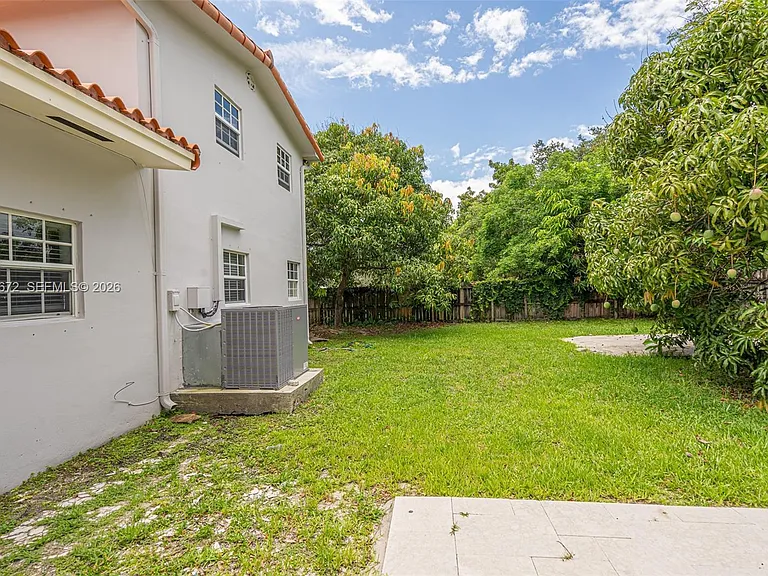 5613 Pierce St — Photo 31