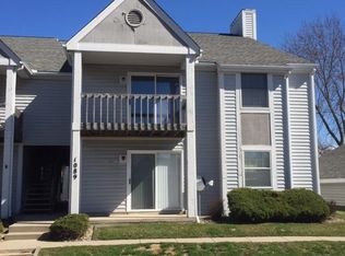 1089 Millpond Rd UNIT E, Valparaiso, IN 46385